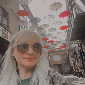 Meet your Posher, Andrea